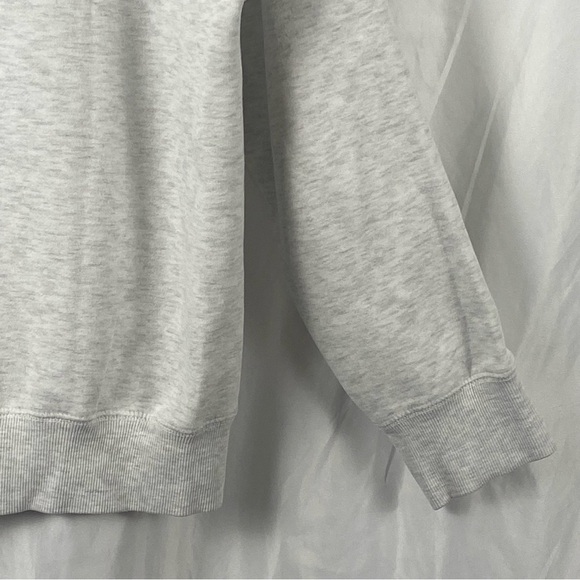 U.S. Polo Assn. Men's Light Gray Pullover Crew Neck Sweater Size Medium - Picture 13 of 16